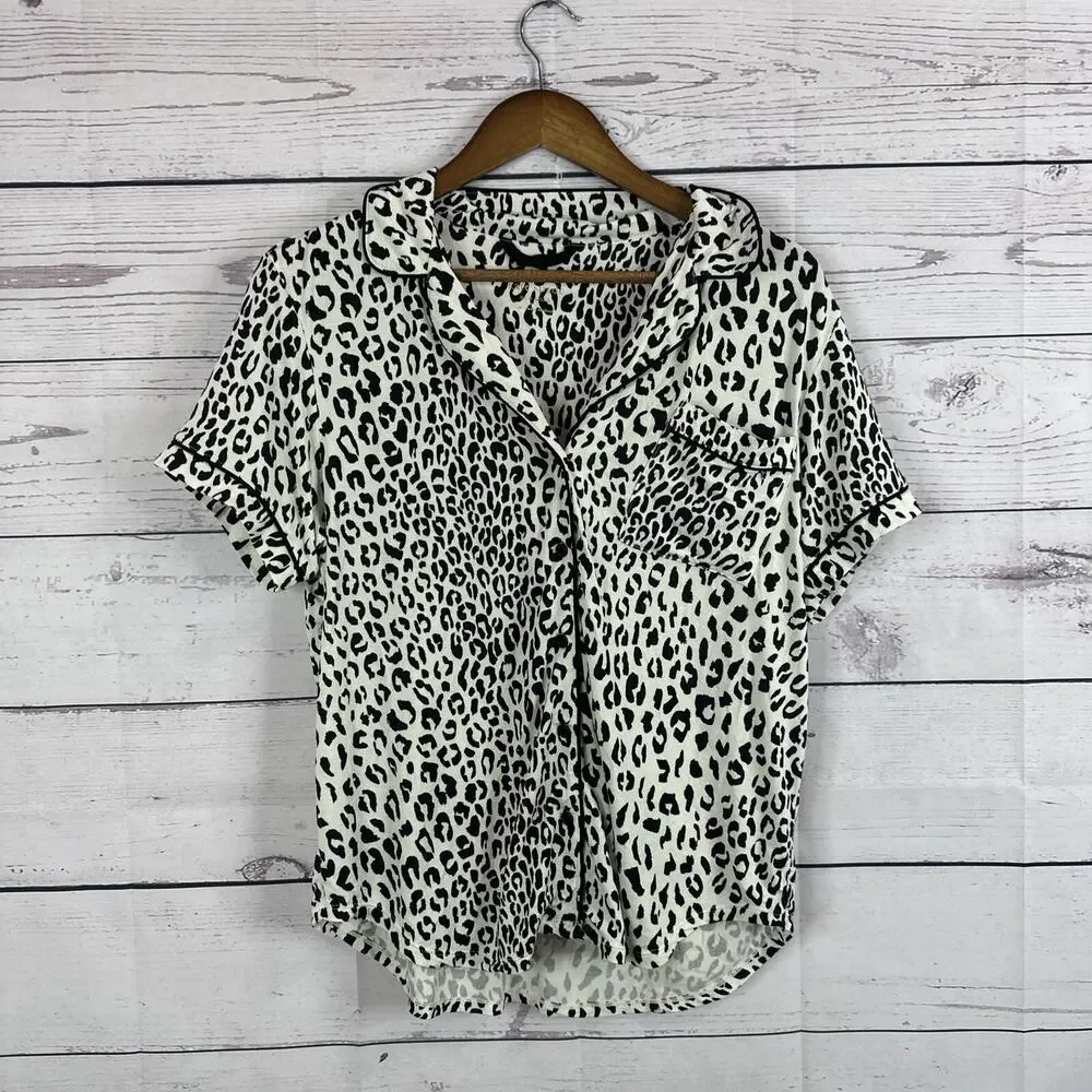 Kate Spade Pajama Top Womens Medium White Black Animal Print‎ Soft Button